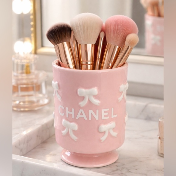 Mme_Chic Other - ❗️LAST❗️CHANEL Pink and White Brush Holder